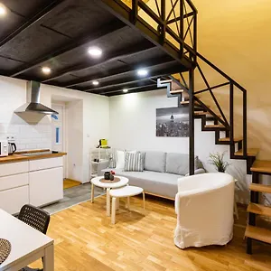  Appartement Modern Stylish @ Superb Location